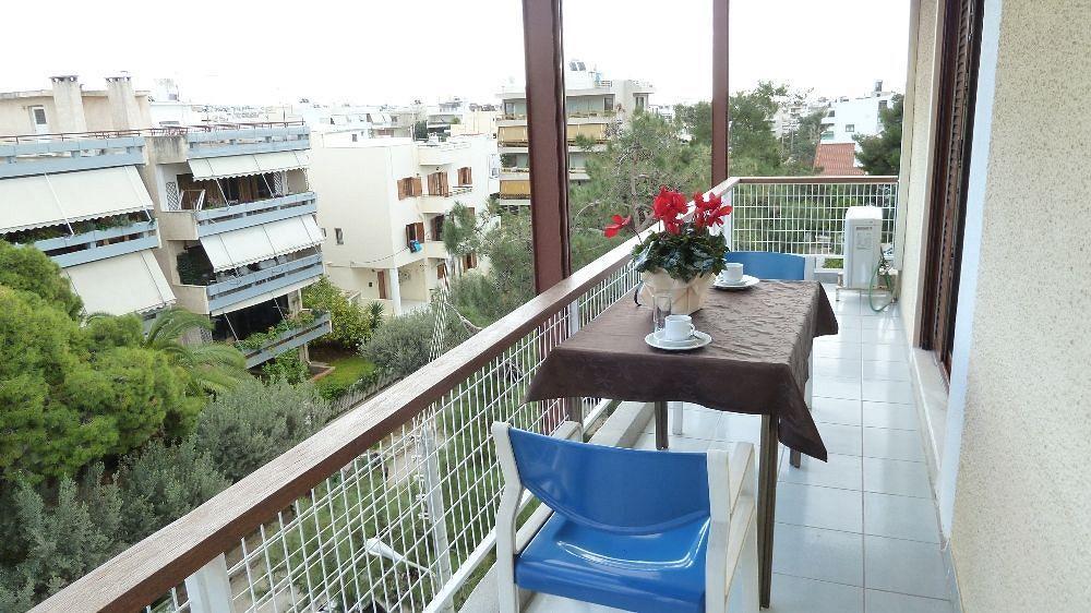 Zina Hotel Apartments Athén Kültér fotó